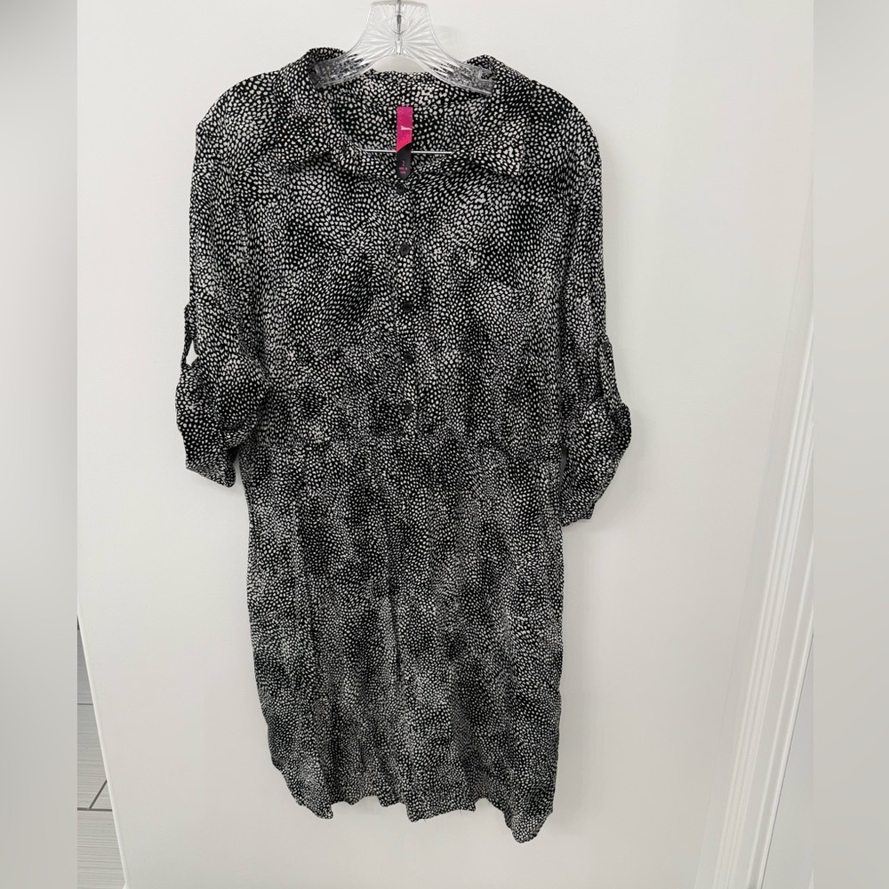 Pure Energy Black and White Long Sleeve Dress